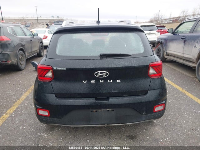 12560483 :رقم المزاد ، KMHRC8A36PU223504 vin ، 2023 Hyundai Venue Preferred مزاد بيع
