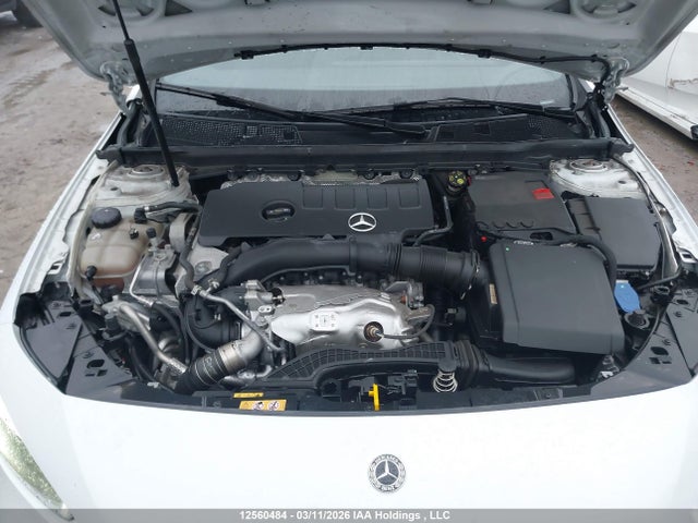 W1K3G4FB8LJ207068 Mercedes-Benz A 220 4matic