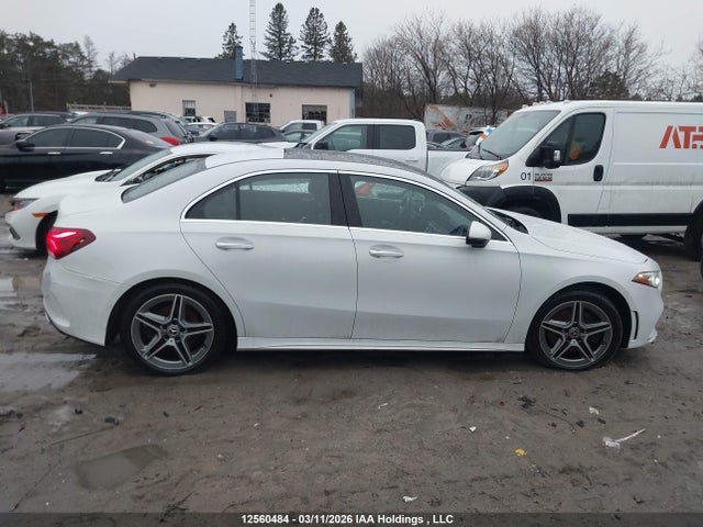 W1K3G4FB8LJ207068 Mercedes-Benz A 220 4matic