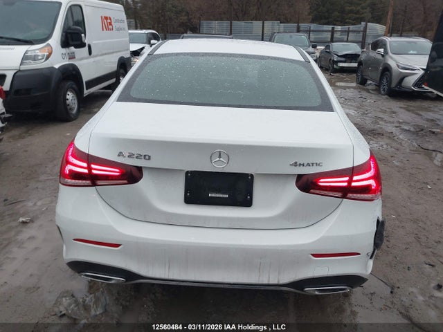 W1K3G4FB8LJ207068 Mercedes-Benz A 220 4matic