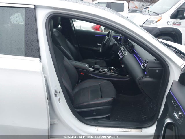 W1K3G4FB8LJ207068 Mercedes-Benz A 220 4matic