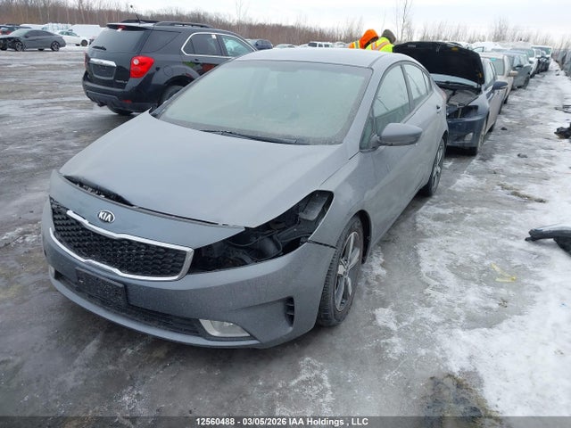 3KPFL4A75JE274551 KIA Forte Lx/s