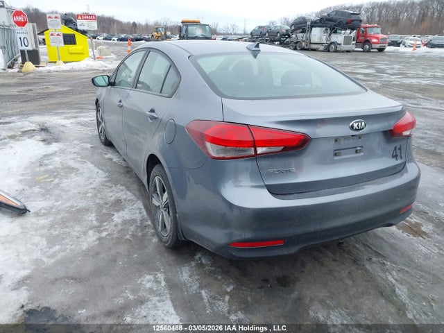 3KPFL4A75JE274551 KIA Forte Lx/s