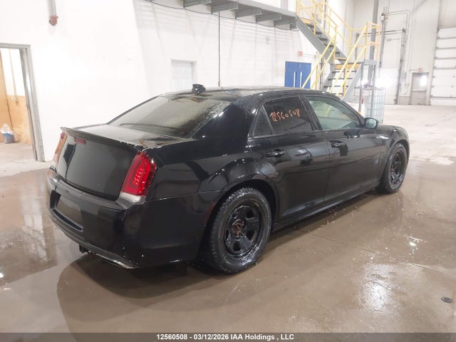 2018 Chrysler 300 S მანქანა იყიდება აუქციონზე, vin: 2C3CCABG2JH307997, აუქციონის ნომერი: 12560508