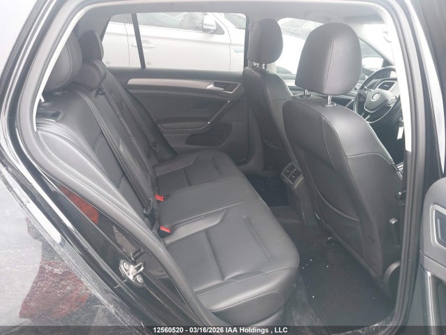 12560520 :رقم المزاد ، 3VW217AU5FM075554 vin ، 2015 Volkswagen Golf 1.8 Tsi Comfortline/1.8 Tsi Highline/1.8 Tsi Trendline مزاد بيع