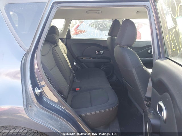 12560542 :رقم المزاد ، KNDJP3A52F7195787 vin ، 2015 Kia Soul + مزاد بيع