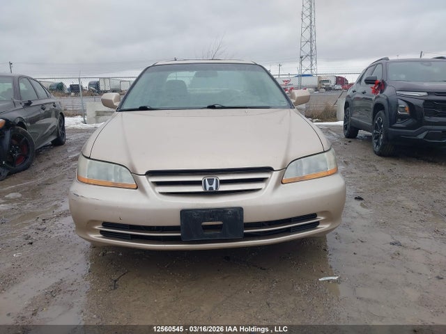 12560545 :رقم المزاد ، 1HGCG56662A813648 vin ، 2002 Honda Accord Ex مزاد بيع