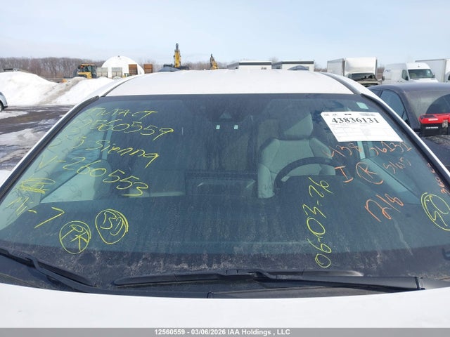 12560559 :رقم المزاد ، 5TDGRKEC8SS260553 vin ، 2025 Toyota Sienna مزاد بيع