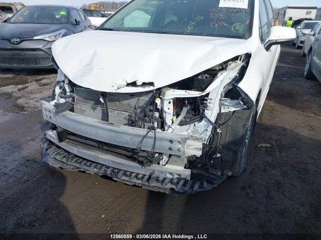 12560559 :رقم المزاد ، 5TDGRKEC8SS260553 vin ، 2025 Toyota Sienna مزاد بيع