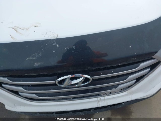 KM8J23A48JU648046 Hyundai Tucson Base 2.0l