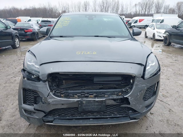 Jaguar E-Pace 2018 SADFJ2FX6J1Z17595 Image 13