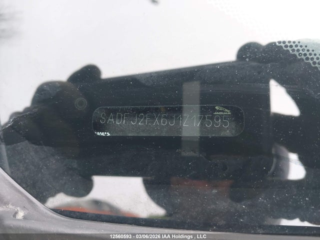 Jaguar E-Pace 2018 SADFJ2FX6J1Z17595 Image 18
