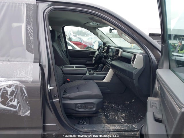 Продаж на аукціоні авто 2022 Toyota Tundra, vin: 5TFLA5DB6NX006516, номер лоту: 12560638