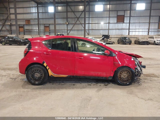 JTDKDTB35K1623732 Toyota PRIUS C