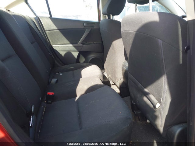 12560659 :رقم المزاد ، JM1BL1UF0B1413960 vin ، 2011 Mazda Mazda3 Gx مزاد بيع