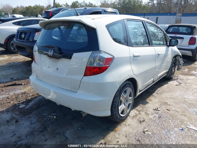12560671 :رقم المزاد ، LUCGE8H53D3009242 vin ، 2013 Honda Fit Lx مزاد بيع