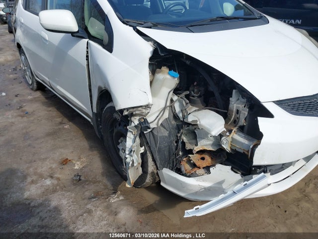 12560671 :رقم المزاد ، LUCGE8H53D3009242 vin ، 2013 Honda Fit Lx مزاد بيع