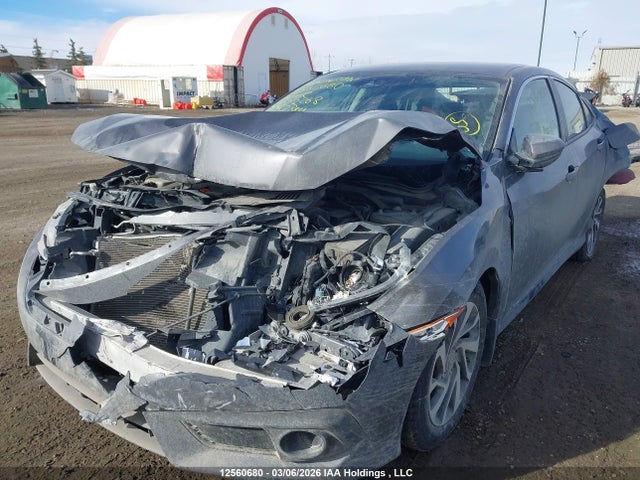 12560680 :رقم المزاد ، 2HGFC2F68JH022268 vin ، 2018 Honda Civic مزاد بيع