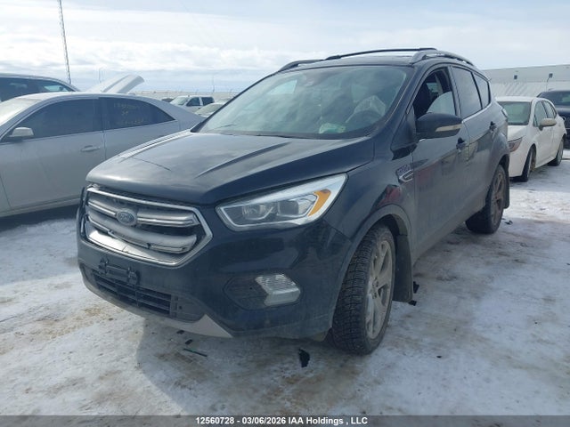 12560728 :رقم المزاد ، 1FMCU9J91HUE77944 vin ، 2017 Ford Escape Titanium مزاد بيع