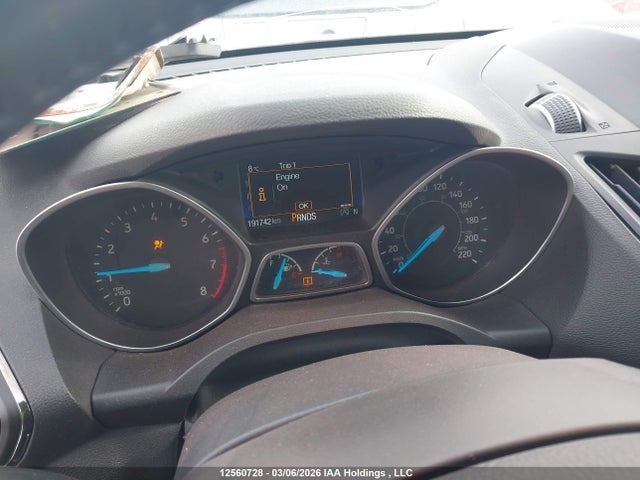 12560728 :رقم المزاد ، 1FMCU9J91HUE77944 vin ، 2017 Ford Escape Titanium مزاد بيع