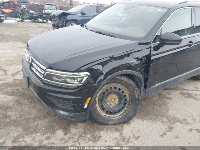 3VV4B7AX1KM134579 Volkswagen Tiguan Highline