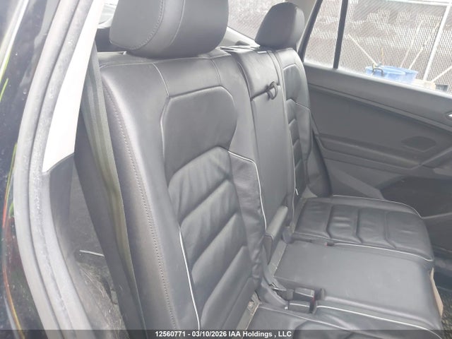 3VV4B7AX1KM134579 Volkswagen Tiguan Highline