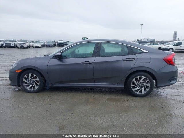Продаж на аукціоні авто 2018 Honda Civic Lx, vin: 2HGFC2F65JH041599, номер лоту: 12560772