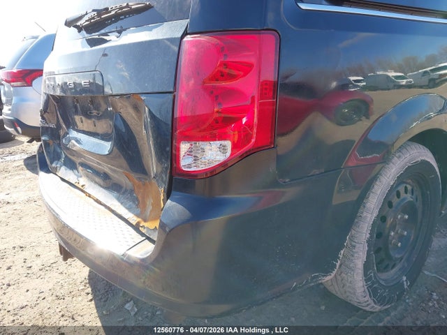 2C4RDGBG3ER311708 Dodge Grand Caravan Se/sxt