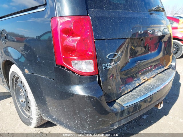 2C4RDGBG3ER311708 Dodge Grand Caravan Se/sxt