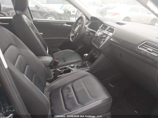 3VV4B7AX1LM065135 Volkswagen Tiguan Sel Premium R-line