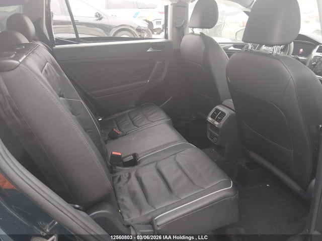 3VV4B7AX1LM065135 Volkswagen Tiguan Sel Premium R-line