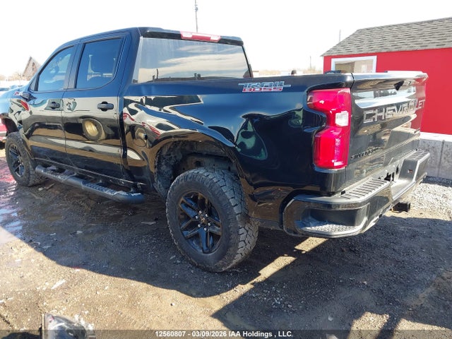 2021 Chevrolet Silverado K1500 Trail Boss Custom მანქანა იყიდება აუქციონზე, vin: 1GCPYCEF4MZ260313, აუქციონის ნომერი: 12560807