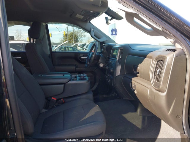 2021 Chevrolet Silverado K1500 Trail Boss Custom მანქანა იყიდება აუქციონზე, vin: 1GCPYCEF4MZ260313, აუქციონის ნომერი: 12560807