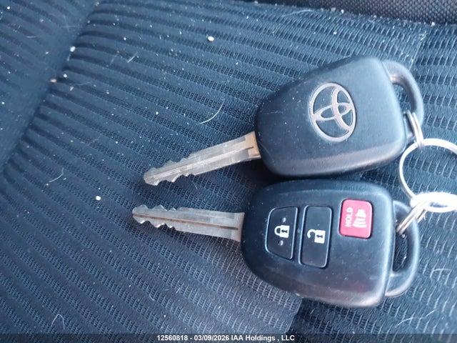 12560818 :رقم المزاد ، 2T3BFREV1JW856534 vin ، 2018 Toyota Rav4 Le مزاد بيع