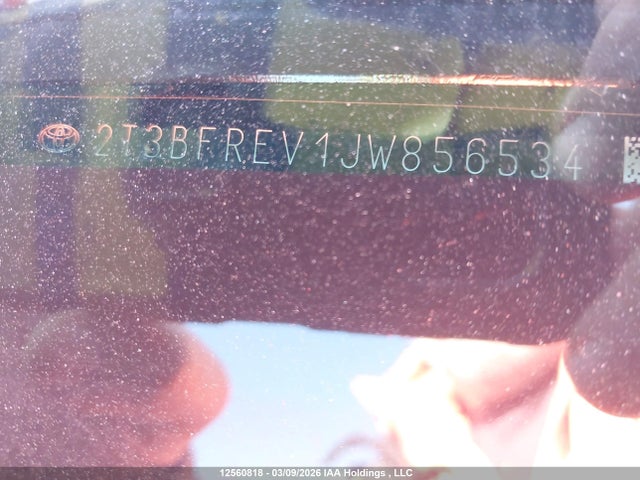 12560818 :رقم المزاد ، 2T3BFREV1JW856534 vin ، 2018 Toyota Rav4 Le مزاد بيع