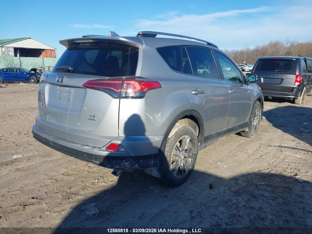 12560818 :رقم المزاد ، 2T3BFREV1JW856534 vin ، 2018 Toyota Rav4 Le مزاد بيع