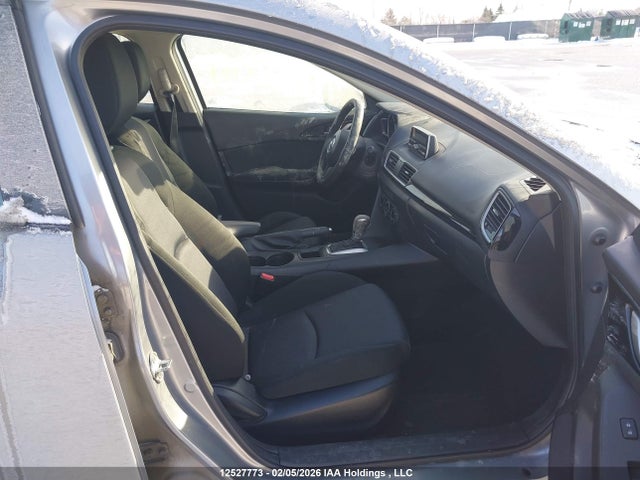 JM1BM1U77E1165250 Mazda Mazda3 Gx-sky