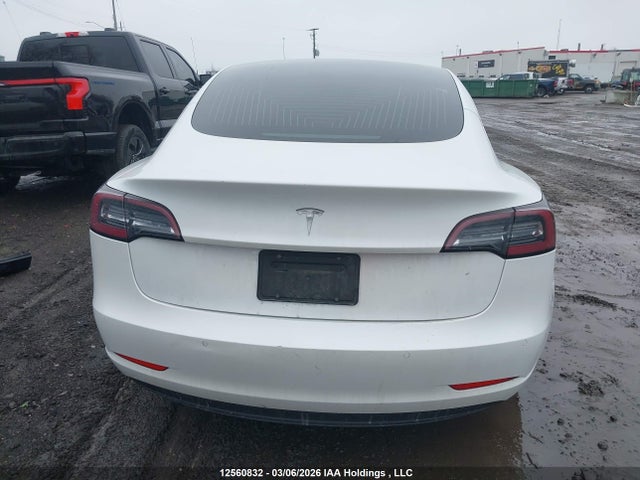 2020 Tesla Model 3 Standard Range Plus მანქანა იყიდება აუქციონზე, vin: 5YJ3E1EA0LF715680, აუქციონის ნომერი: 12560832