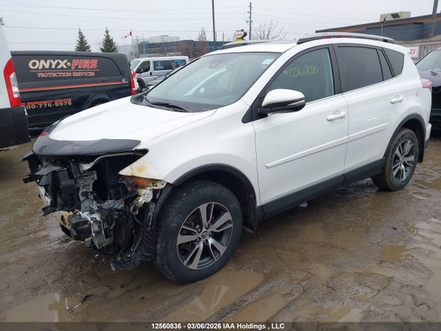 12560836 :رقم المزاد ، 2T3RFREVXJW787387 vin ، 2018 Toyota Rav4 Xle مزاد بيع