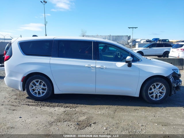 Chrysler Pacifica Touring L 2023 2C4RC1BG2PR557863 Image 14