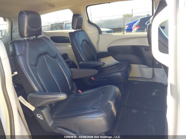 Chrysler Pacifica Touring L 2023 2C4RC1BG2PR557863 Image 8