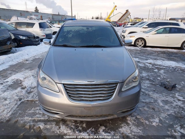 2014 Chrysler 200 Limited მანქანა იყიდება აუქციონზე, vin: 1C3CCBCG3EN194305, აუქციონის ნომერი: 12560842