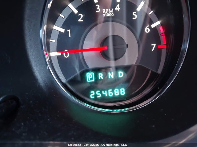 2014 Chrysler 200 Limited მანქანა იყიდება აუქციონზე, vin: 1C3CCBCG3EN194305, აუქციონის ნომერი: 12560842