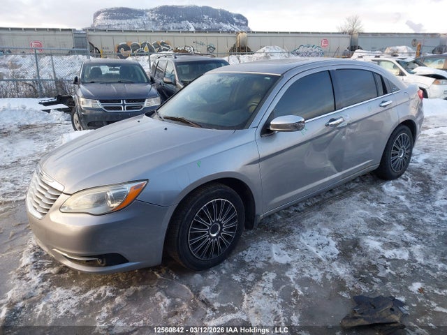 2014 Chrysler 200 Limited მანქანა იყიდება აუქციონზე, vin: 1C3CCBCG3EN194305, აუქციონის ნომერი: 12560842