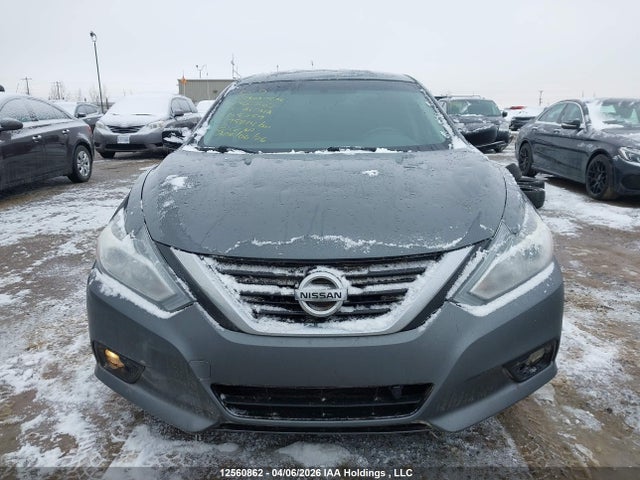 2018 Nissan Altima მანქანა იყიდება აუქციონზე, vin: 1N4AL3AP4JC185359, აუქციონის ნომერი: 12560862