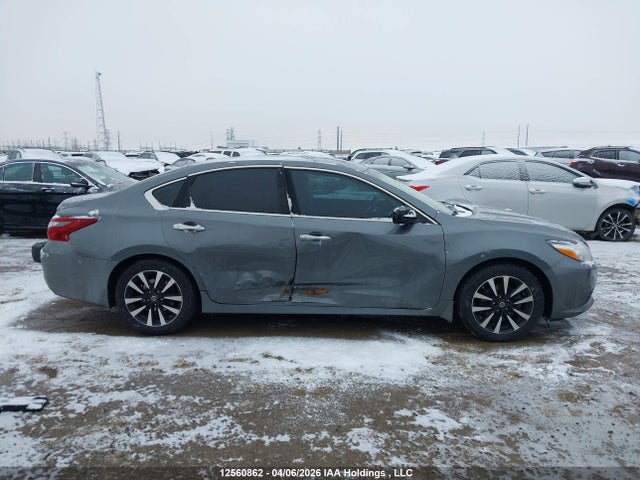 2018 Nissan Altima მანქანა იყიდება აუქციონზე, vin: 1N4AL3AP4JC185359, აუქციონის ნომერი: 12560862