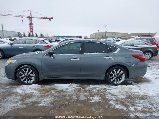 2018 Nissan Altima მანქანა იყიდება აუქციონზე, vin: 1N4AL3AP4JC185359, აუქციონის ნომერი: 12560862