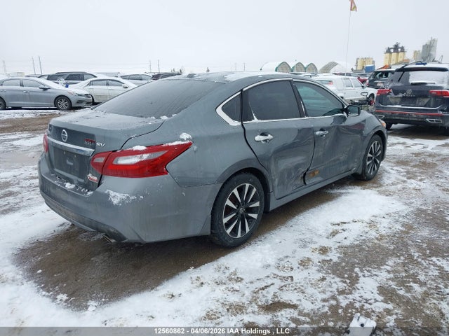 2018 Nissan Altima მანქანა იყიდება აუქციონზე, vin: 1N4AL3AP4JC185359, აუქციონის ნომერი: 12560862