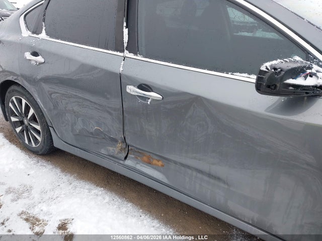 2018 Nissan Altima მანქანა იყიდება აუქციონზე, vin: 1N4AL3AP4JC185359, აუქციონის ნომერი: 12560862