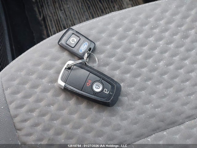 Продажа на аукционе авто 2020 Ford Escape Se, vin: 1FMCU9G62LUA01563, номер лота: 12518754